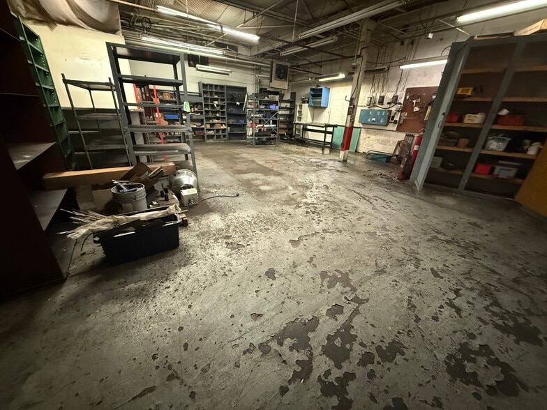 More Photos Of 8665 Station St, Mentor Warehouse For Sale