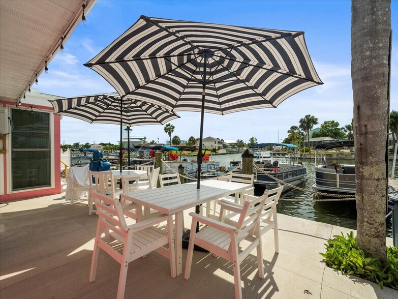 More Photos Of 4291 Shoal Line Blvd, Spring Hill Hotel For Sale