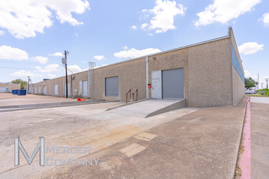 More Photos Of 1121-1137 Jupiter Rd S, Garland Unknown For Lease