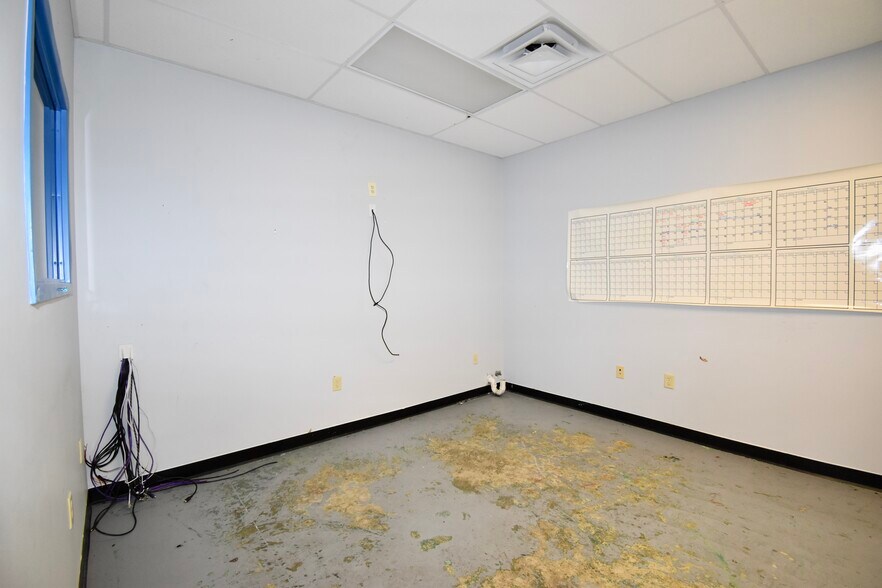 More Photos Of 1721-1751 Vann Dr, Jackson Unknown For Lease