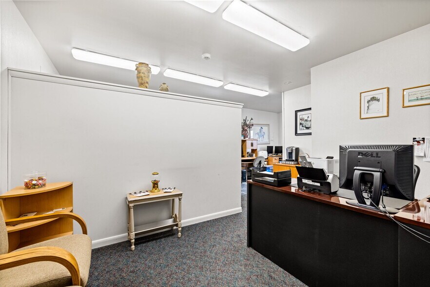 More Photos Of 131-135 Rt-304, Nanuet Freestanding For Sale