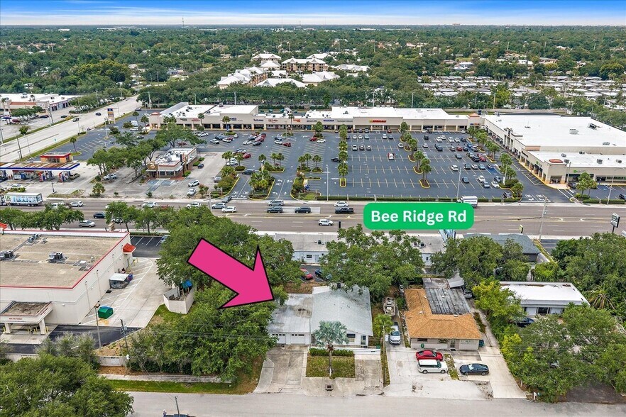 More Photos Of 4242 McIntosh Ln, Sarasota Storefront Retail Office For Sale