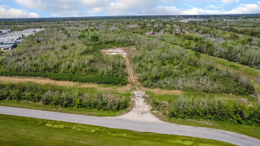 More Photos Of Hwy 288 hwy, Rosharon Land For Sale
