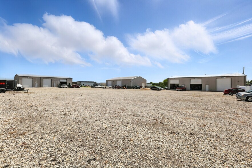 More Photos Of 5350 Ganzer Rd W, Krum Warehouse For Sale