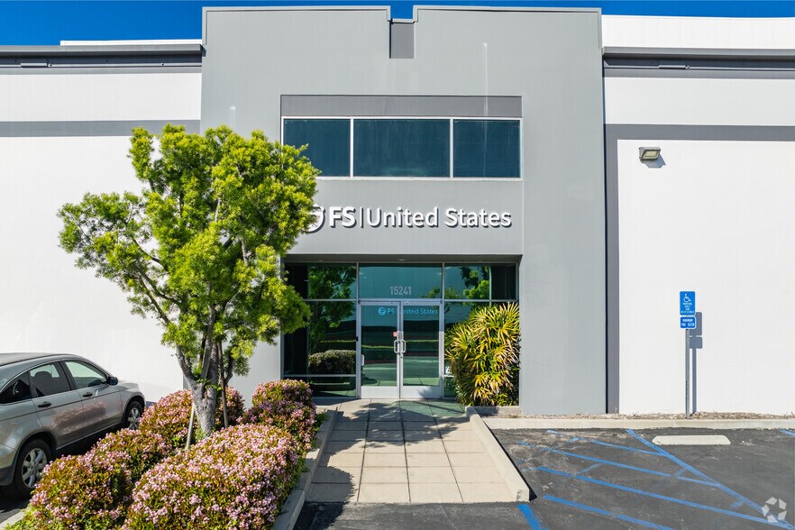 More Photos Of 15241-15277 Don Julian Rd, City of Industry Warehouse For Lease