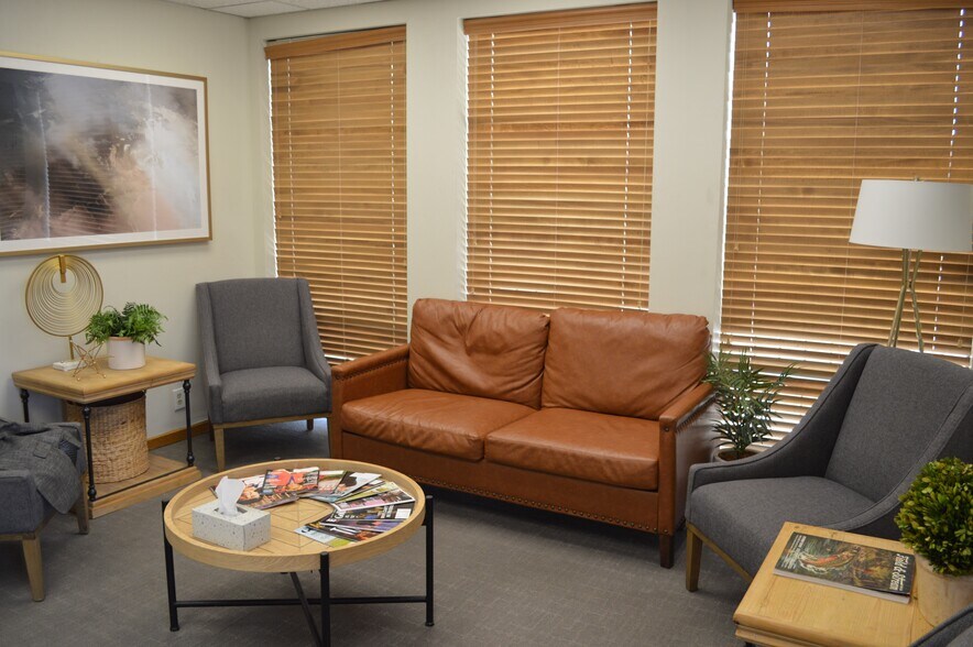 More Photos Of 9455 S Union Sq, Sandy Storefront Retail Office For Sale