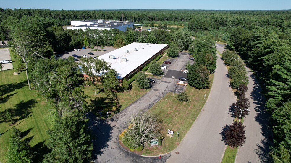 More Photos Of 16 Commerce Blvd, Middleborough Office For Lease
