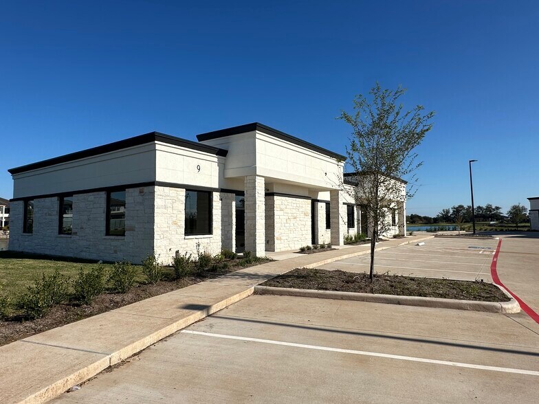 More Photos Of 5501 Cabrera Dr, Sugar Land Unknown For Lease