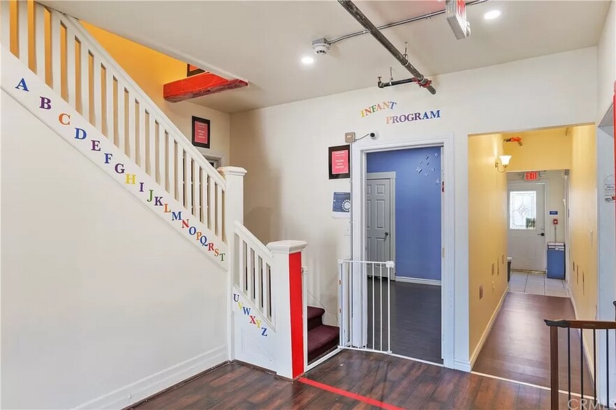 More Photos Of 522 W VERNON Ave, Los Angeles Daycare Center For Sale