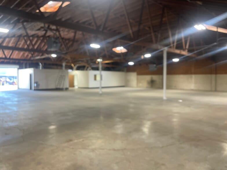More Photos Of 13525 Alma Ave, Gardena Manufacturing For Lease