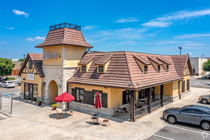 More Photos Of NW Loop 410 @ Blanco Rd, San Antonio Unknown For Lease