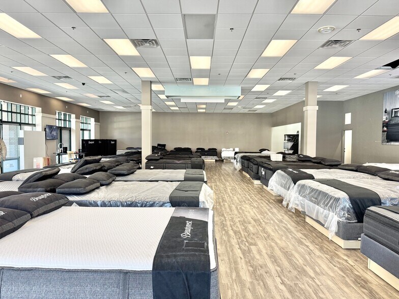 More Photos Of 1172 Fording Island Rd, Bluffton Freestanding For Sale