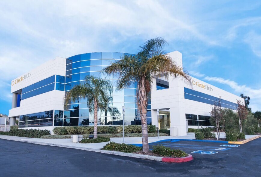 More Photos Of 1300 Eastman Ave, Ventura Loft Creative Space For Sale