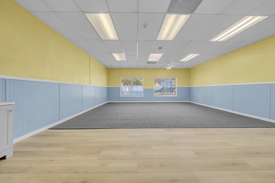 More Photos Of 1419 Sunset Point Rd, Clearwater Office For Sale