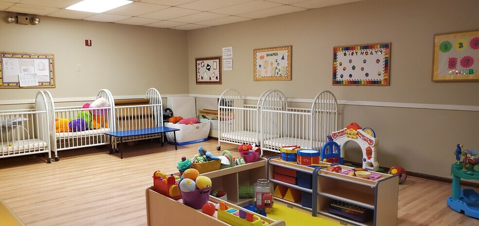 More Photos Of 3001 Johnson Ferry Rd, Marietta Daycare Center For Sale