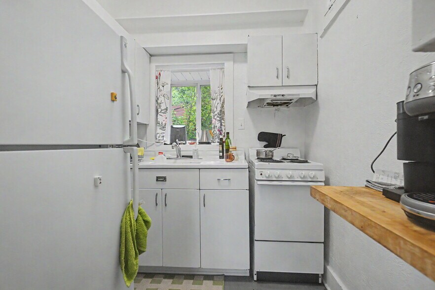 More Photos Of 1044 Maxwell Ave, Boulder Apartments For Sale