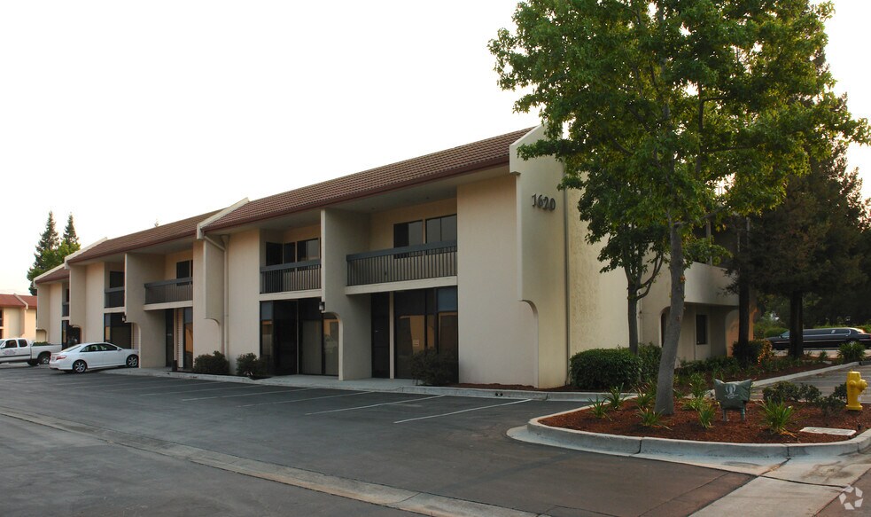 Primary Photo Of 1620 Oakland Rd, San Jose Research And Development For Lease