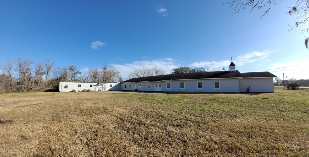 More Photos Of 3922 County Road 353, Brazoria Religious Facility For Sale