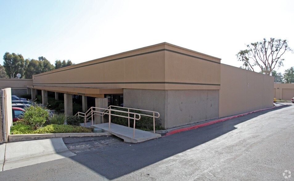 More Photos Of 10070 Carroll Canyon Rd, San Diego Unknown For Lease