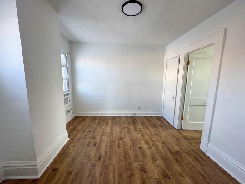 More Photos Of 1220-1222 Parsons Ave, Columbus Storefront Retail Residential For Sale