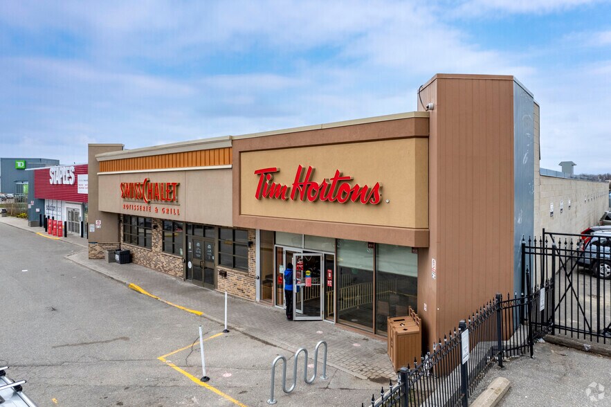 More Photos Of 3140-3170 Dufferin St, Toronto Freestanding For Lease