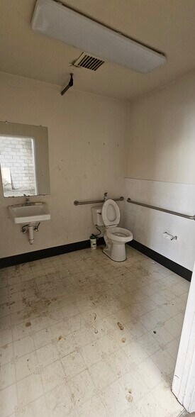 More Photos Of 457 Mariposa St, San Francisco Warehouse For Lease