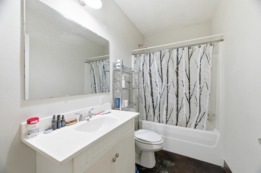 More Photos Of 3251 Main St, Pikeville Specialty For Sale