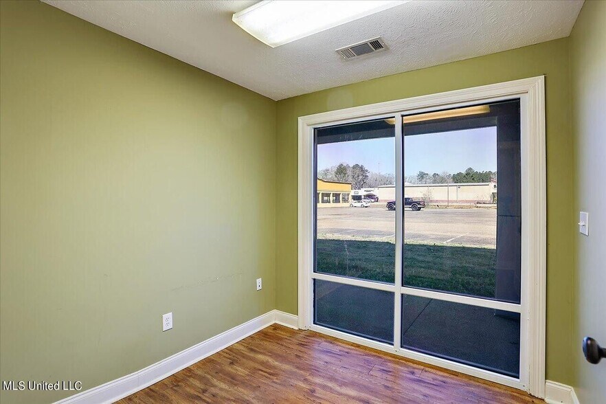 More Photos Of 2873 Highway 49 S, Florence Auto Dealership For Sale