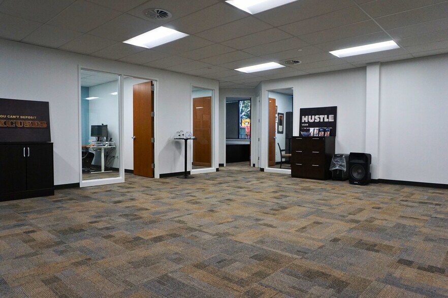 More Photos Of 392 E Winchester St, Murray Office For Lease