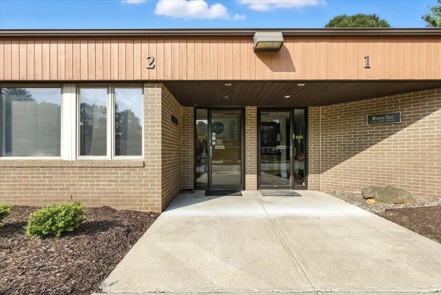 More Photos Of 5405 Twin Knolls Rd, Columbia Medical For Sale