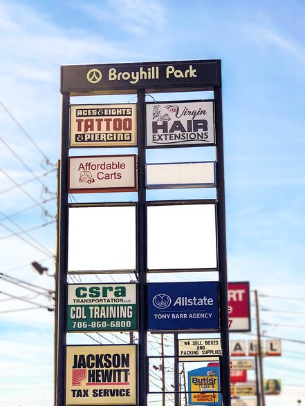 More Photos Of 3351 Wrightsboro Rd, Augusta Light Manufacturing For Lease