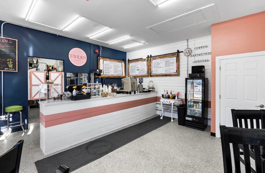 More Photos Of 2 Pond St, Bristol Storefront For Sale