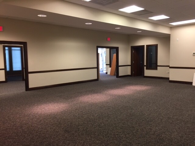 More Photos Of 10360 Royal Palm Blvd, Coral Springs Funeral Home For Lease