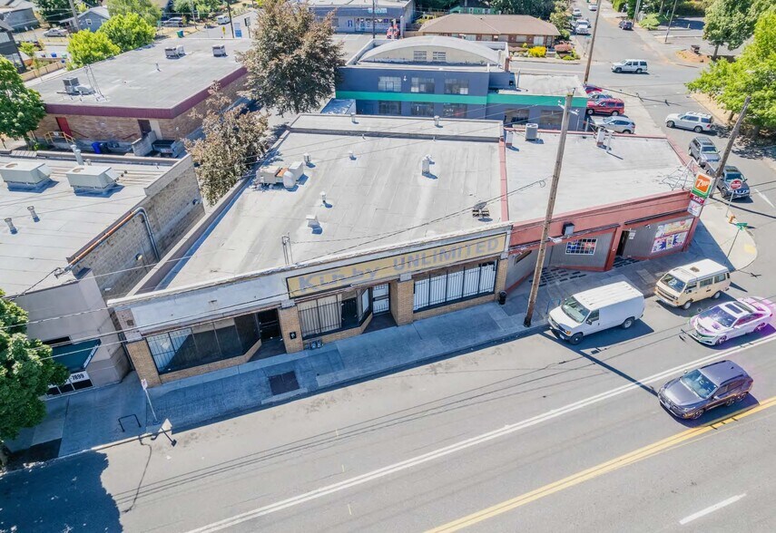 More Photos Of 7320 NE Sandy Blvd, Portland Storefront Retail Office For Lease