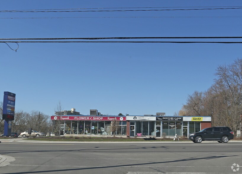 More Photos Of 133 Weber St N, Waterloo General Retail For Lease