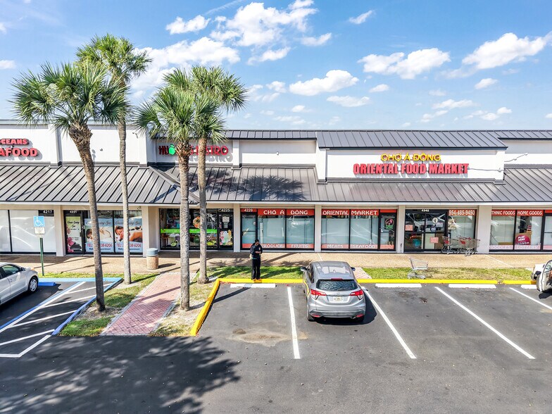 More Photos Of 4101-4397 N State Road 7, Lauderdale Lakes Unknown For Lease
