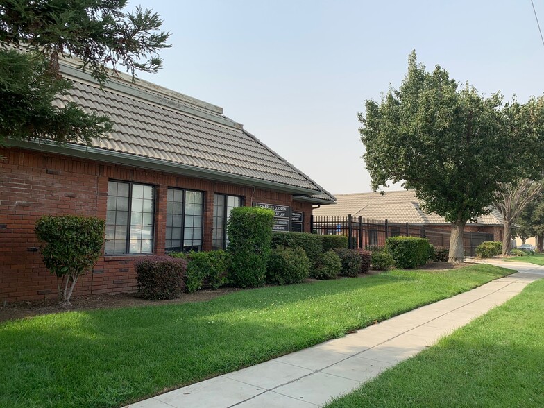 Primary Photo Of 5275 N 1st St, Fresno Office For Lease