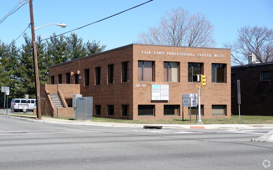 More Photos Of 26-01 Broadway, Fair Lawn Office For Lease