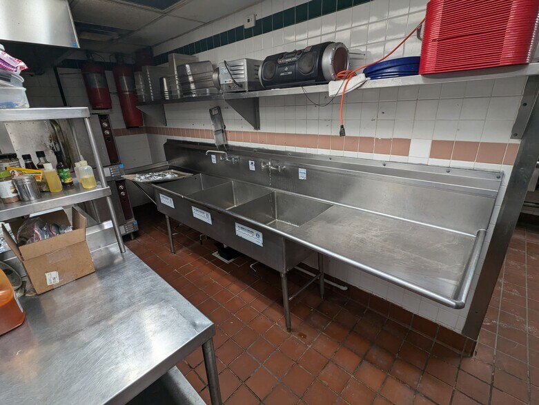 More Photos Of 2418 Canton Rd, Marietta Restaurant For Sale