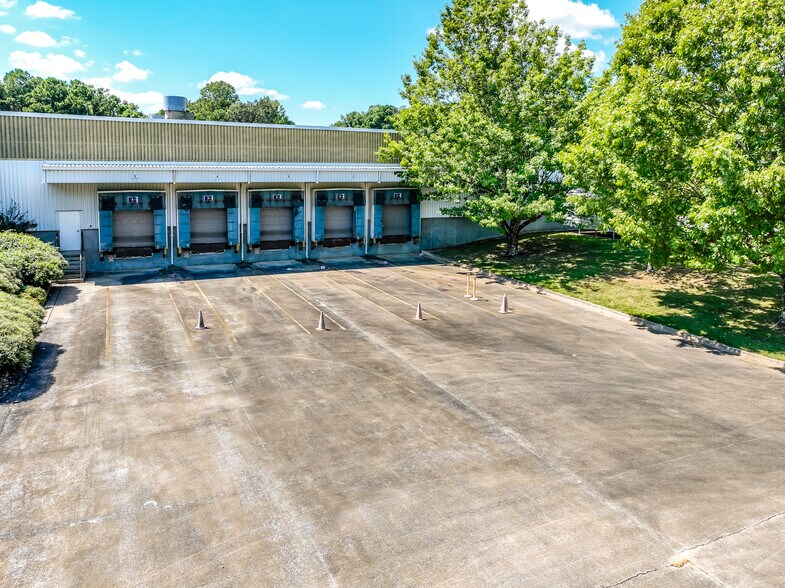More Photos Of 1870 Highway 22 W, Alexander City Warehouse For Lease