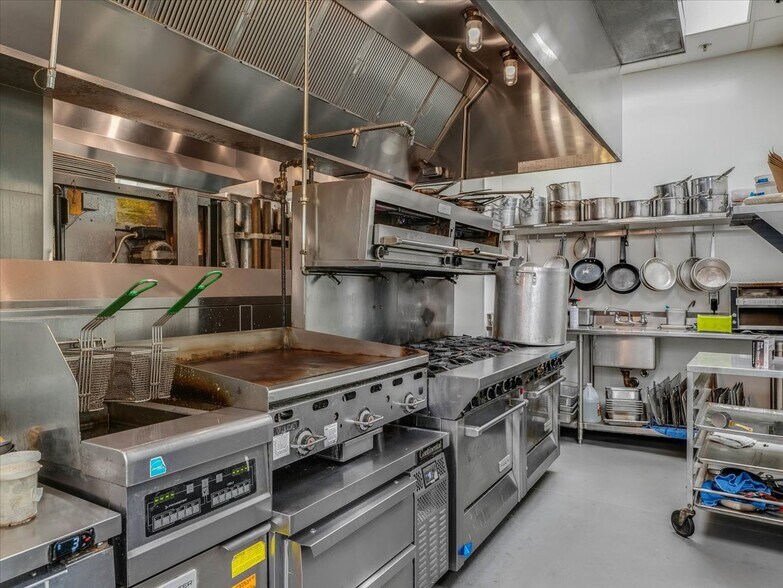 More Photos Of 1125 Garden St, San Luis Obispo Hotel For Lease