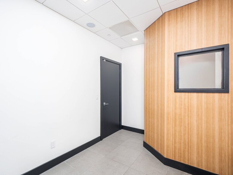 More Photos Of 420 Kent Ave, Brooklyn Apartments For Lease