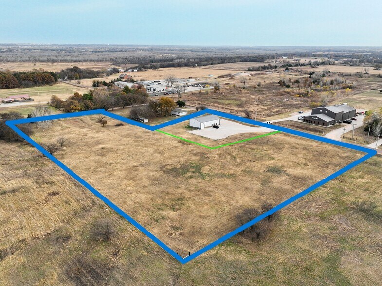 More Photos Of 1725 NE 16th St, Newcastle Warehouse For Sale