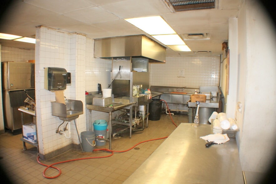 More Photos Of 5420 Harrisburg Blvd, Houston Land For Sale