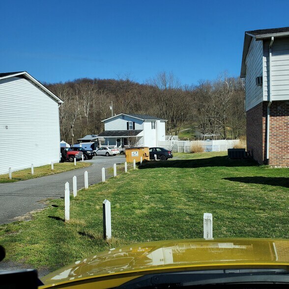 More Photos Of 14694 Wallace Pike, Abingdon Multifamily For Sale