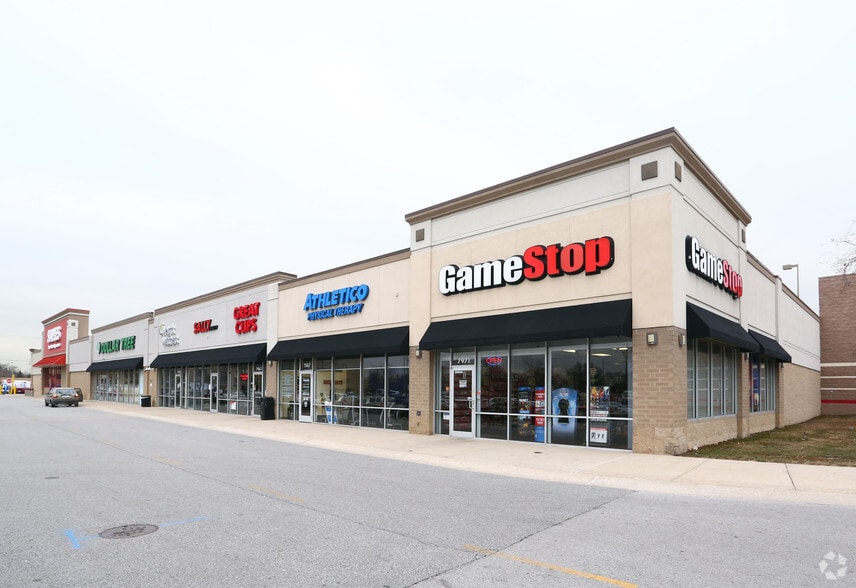 Primary Photo Of 7951 Calumet Ave, Munster Storefront For Lease