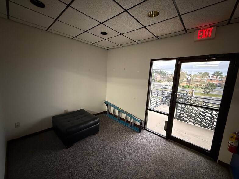 More Photos Of 47 W New Haven Ave, Melbourne Medical For Sale