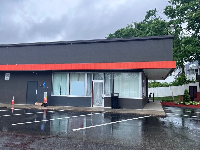 Primary Photo Of 99 Winthrop Ave, Lawrence Storefront Retail Office For Lease