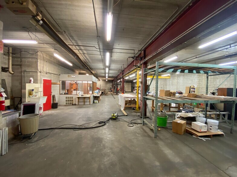 More Photos Of 21 N 12th St, Belleville Industrial For Sale