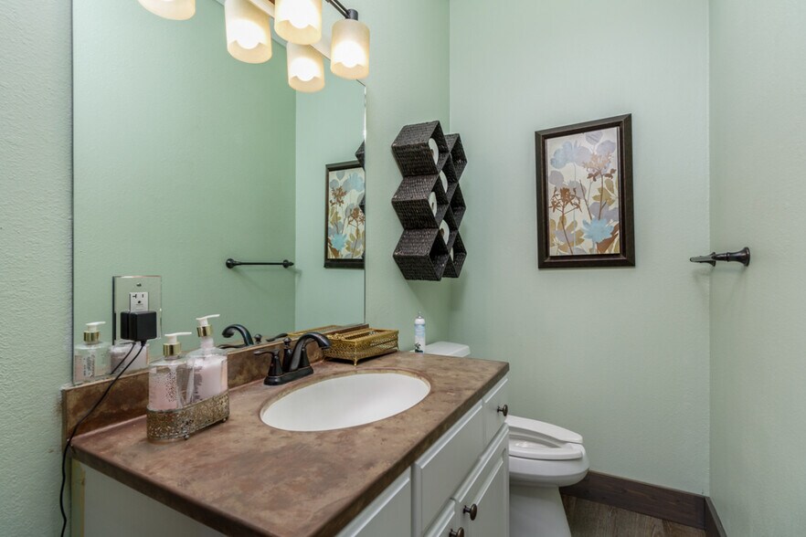 More Photos Of 6550 Pelican Dr, Osage Beach Specialty For Sale